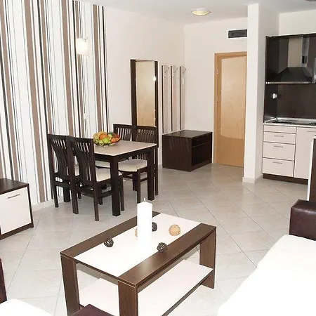 Üdülőközpont Laguna & 4*