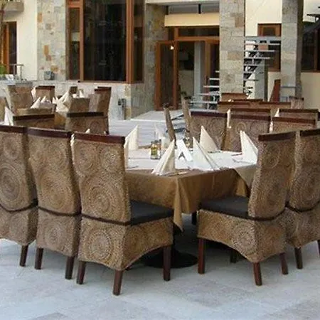 Resort Laguna &