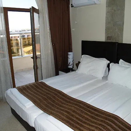 Resort Laguna &