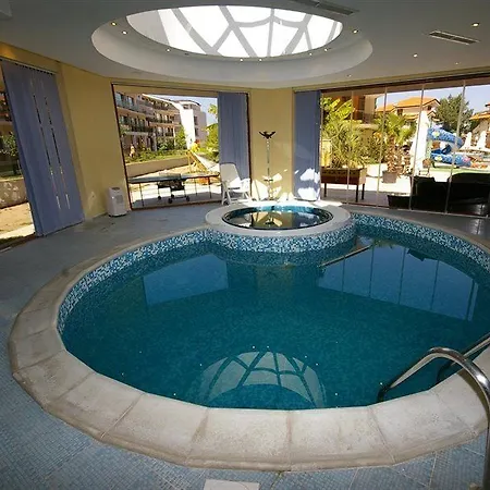 Laguna & Resort 4*
